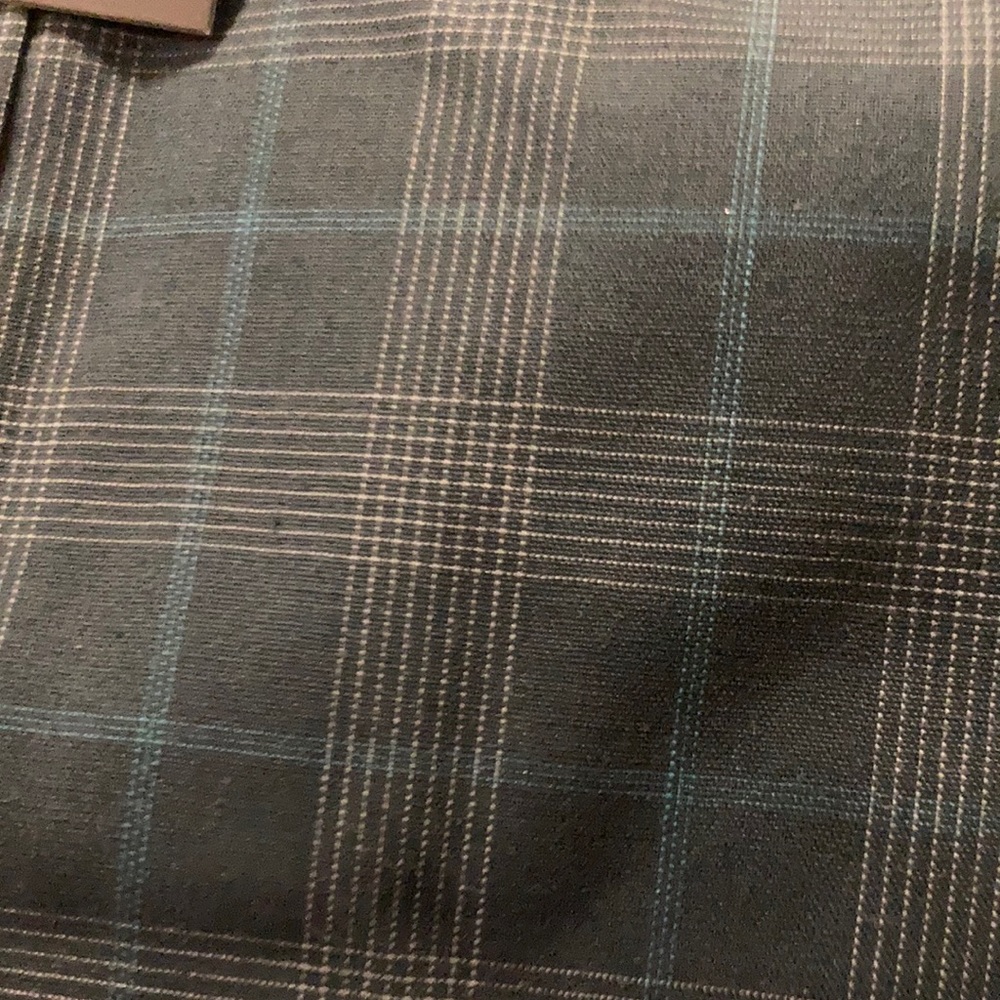 NWT Van Heusen Men”s Short sleeve Shirt Size Medium - Picture 8 of 9